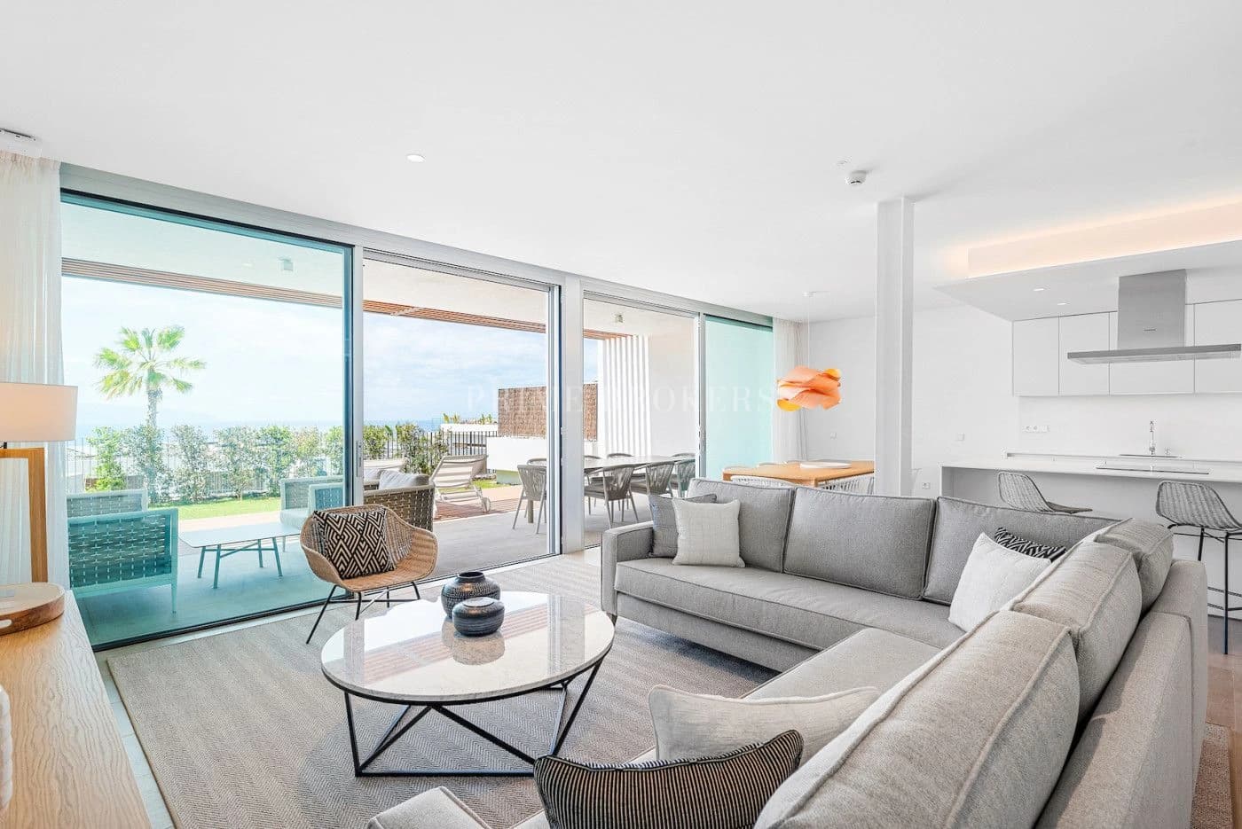 Dúplex con Jardín Privado